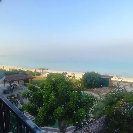 Hot Apartment Above The See Within Special Villa 3 Bedroom 2 Toilets 24 Hours Service Parking Free Beach Inside Villa Free Alexandria Exterior photo