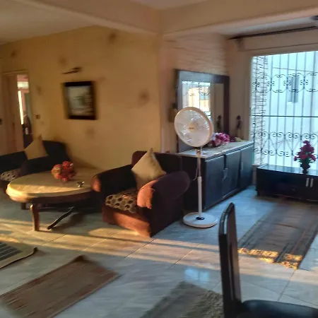 Hot Apartment Above The See Within Special Villa 3 Bedroom 2 Toilets 24 Hours Service Parking Free Beach Inside Villa Free Alexandria Exterior photo