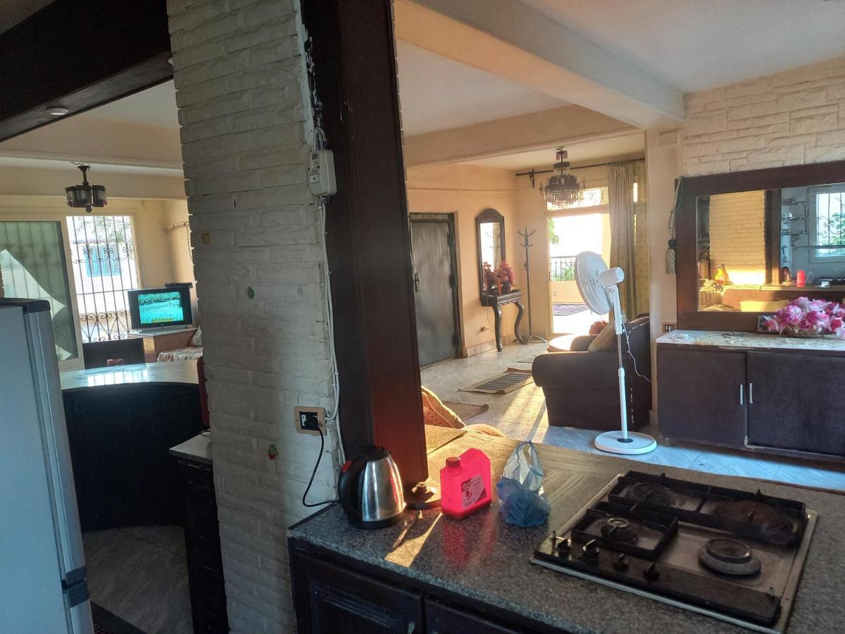 Hot Above The Within Special 3 Bedroom 2 Toilets 24 Service Parking Free Inside Free شقة *