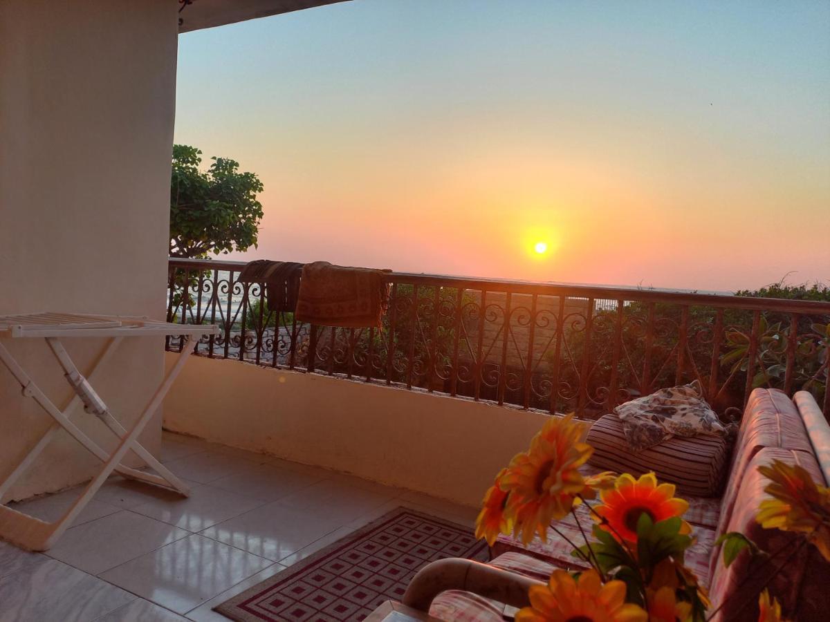 Hot Above The Within Special 3 Bedroom 2 Toilets 24 Service Parking Free Inside Free شقة
